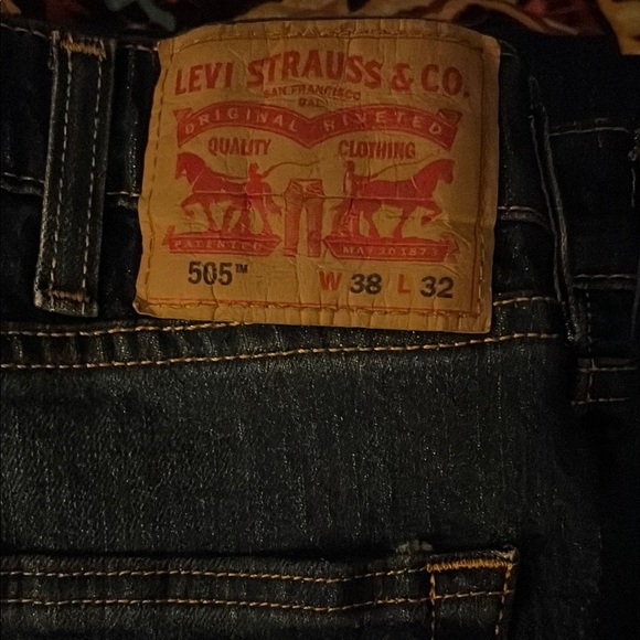 Levi Mens Jeans - Picture 2 of 2